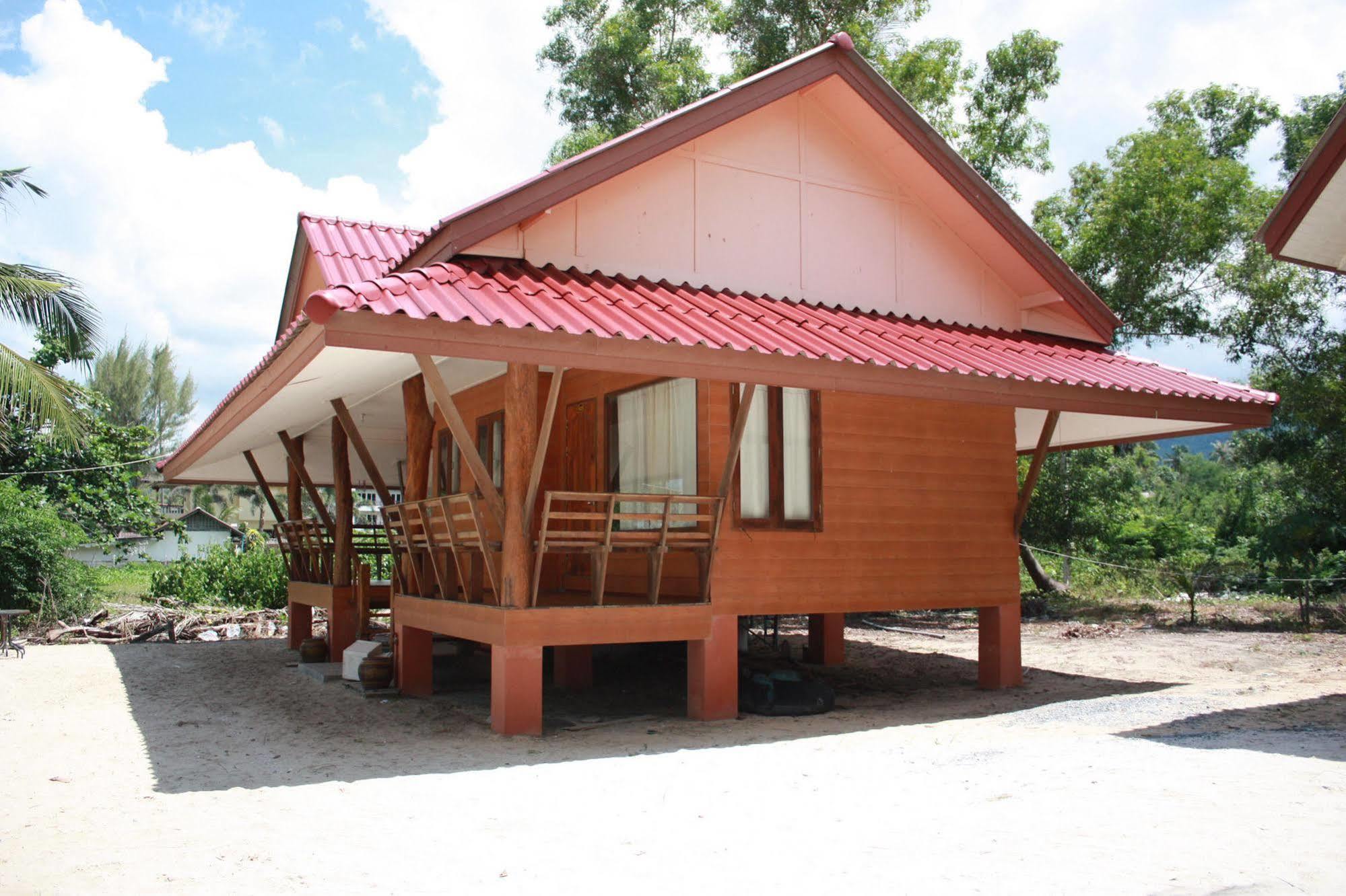 Hotel Phuphat Beach à Khanom Extérieur photo