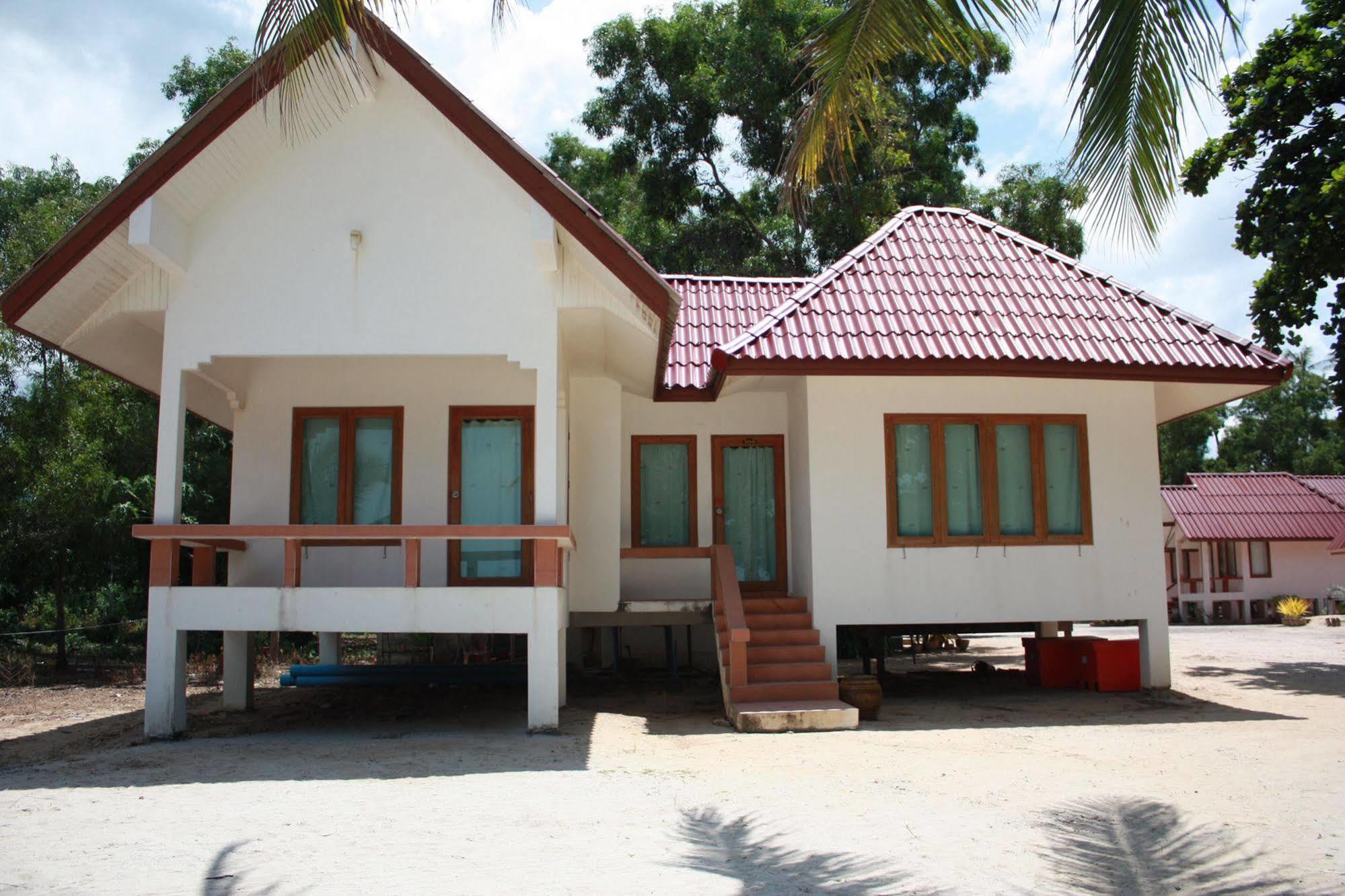 Hotel Phuphat Beach à Khanom Extérieur photo