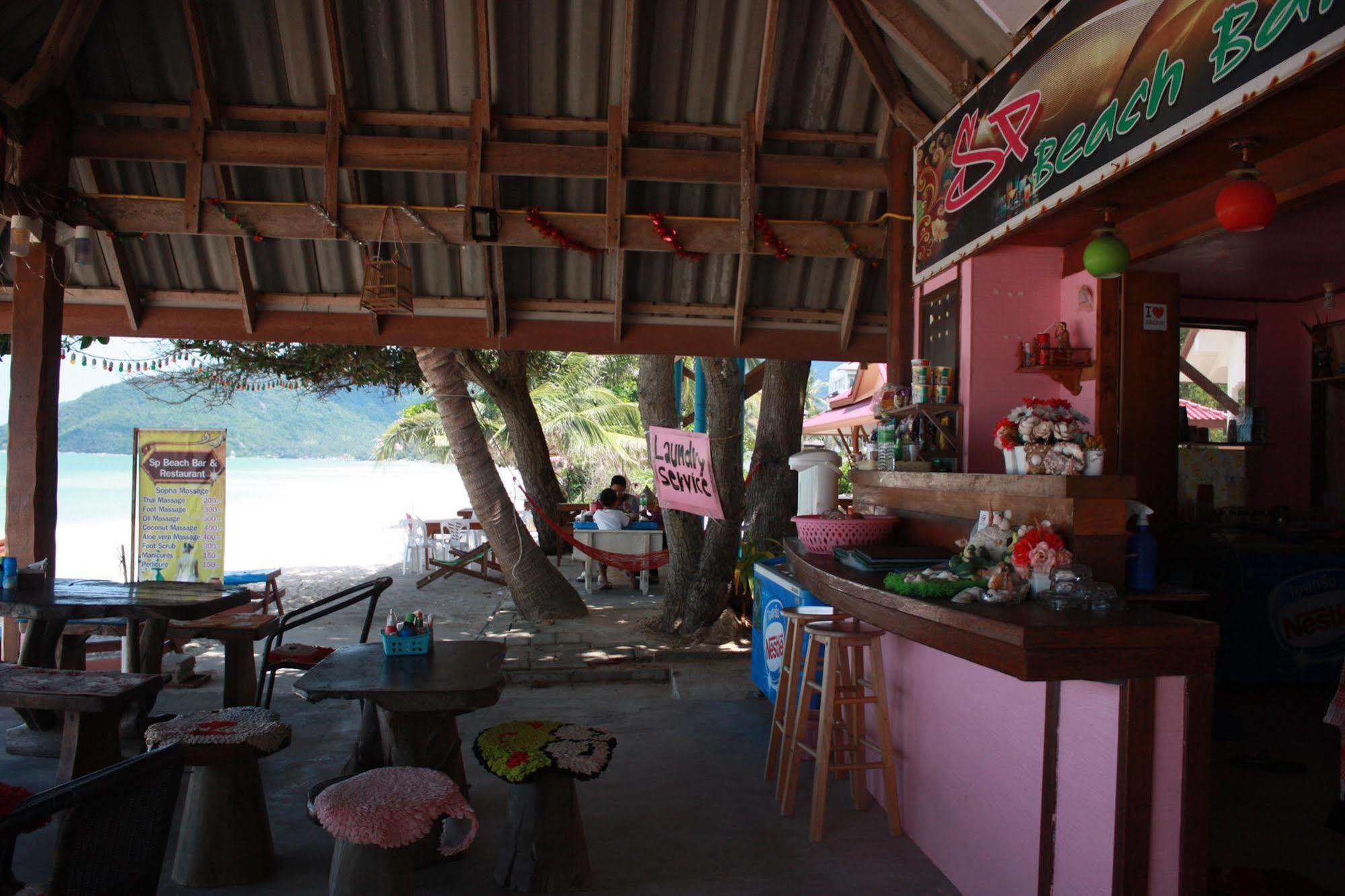 Hotel Phuphat Beach à Khanom Extérieur photo